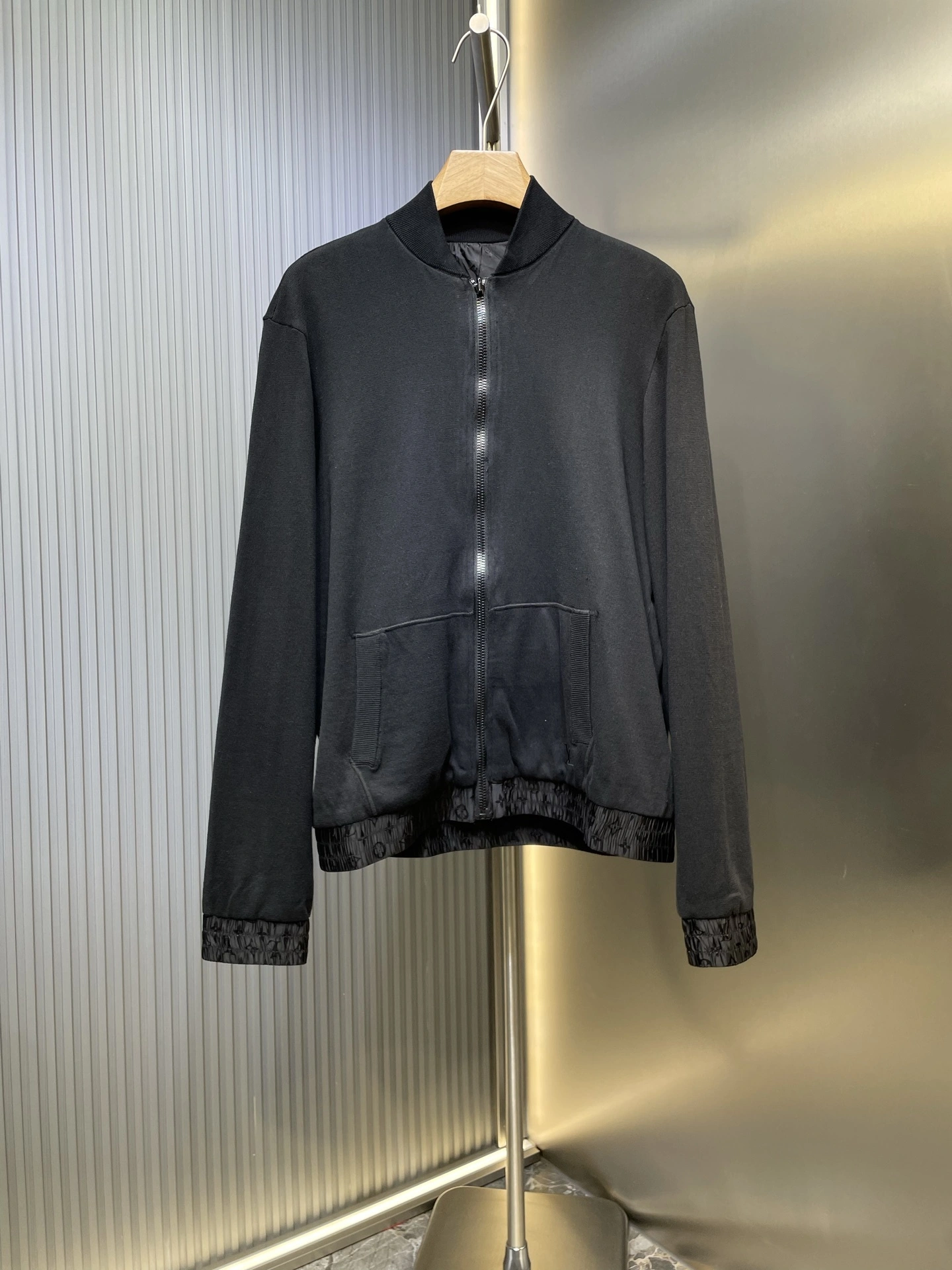 wg.luxury-- 8V reversible embroidery item: E-F431J0524